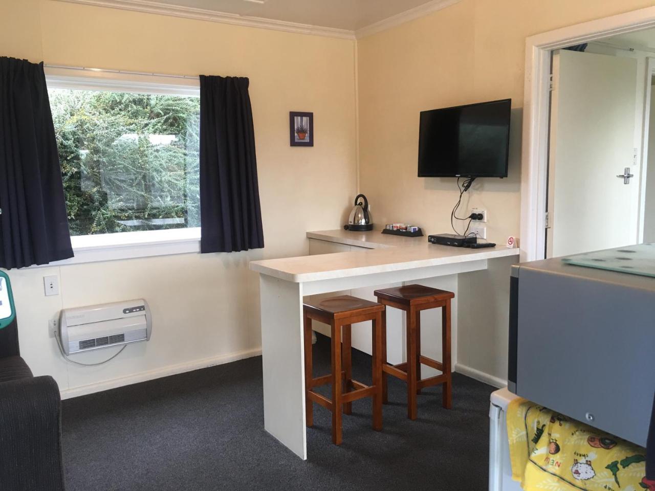 Alma Motel Oamaru Buitenkant foto