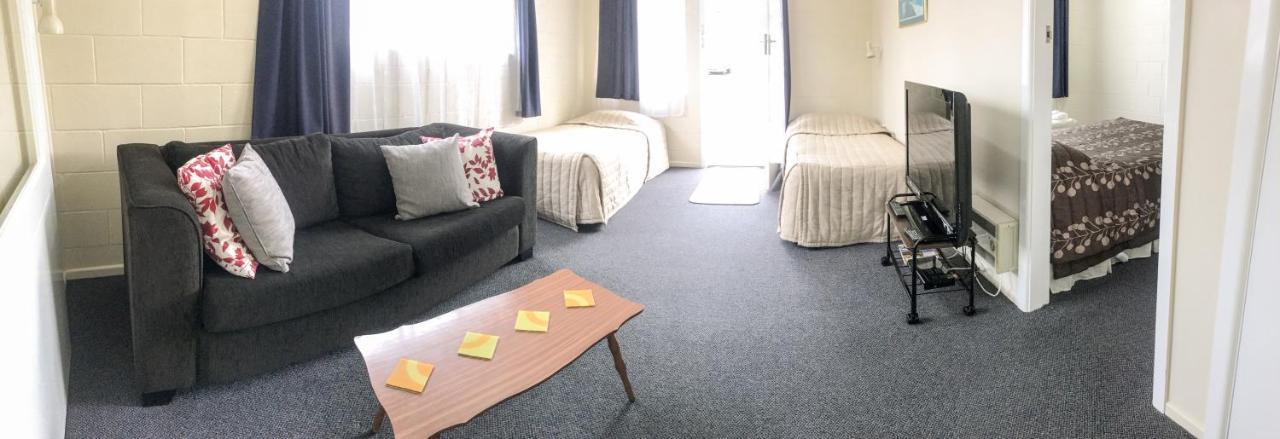 Alma Motel Oamaru Buitenkant foto